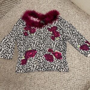 Vintage Leopard Print Sweater with Pink Accents